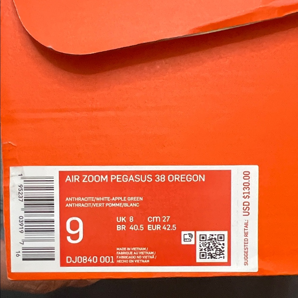 Nike Men’s air zoom Pegasus 38 Oregon - Black/Green/Yellow - Picture 2 of 3
